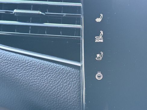 Used 2024 Jeep Wagoneer Series II image 17