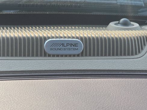 Used 2015 RAM 1500 Laramie w/ Convenience Group image 26