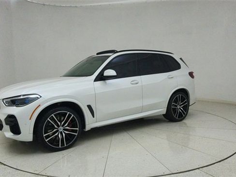 Used 2023 BMW X5 M50i w/ Executive Package image 70