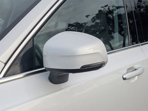 Used 2018 Volvo XC90 T6 Momentum w/ Convenience Package image 14