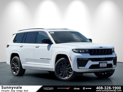 New 2026 Jeep Grand Cherokee L Limited AWD/4WD image 1