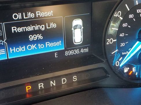 Used 2018 Ford Explorer XLT AWD/4WD image 23