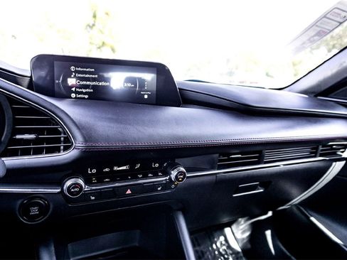 Used 2024 MAZDA MAZDA3 s image 23