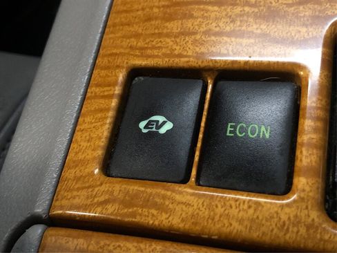 Used 2010 Toyota Highlander Limited image 33