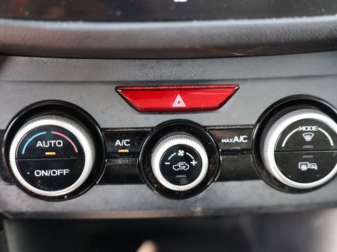 Used 2017 Subaru Impreza 2.0i Limited w/ Moonroof/BSD & Rcta/Eyesight image 35