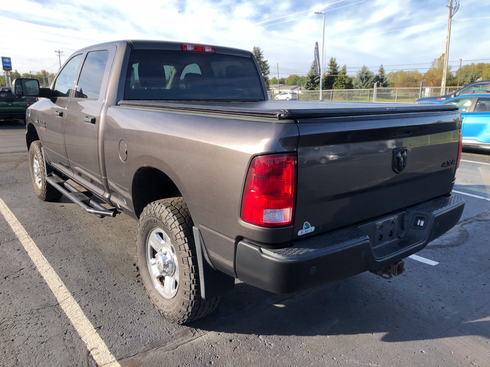 Used 2017 RAM 2500 Tradesman w/ Chrome Appearance Group AWD/4WD image 5