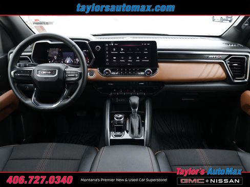 Used 2025 GMC Canyon AT4 image 9