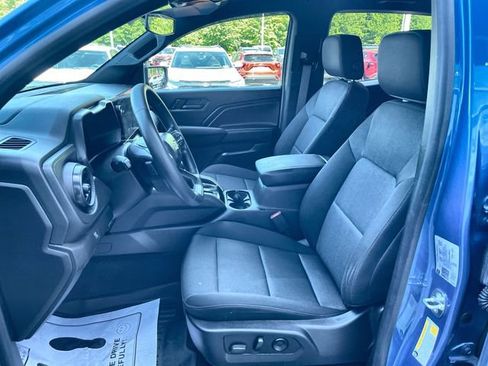 Certified 2023 Chevrolet Colorado Trail Boss w/ Advanced Trailering Package AWD/4WD image 18
