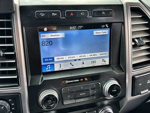 Used 2019 Ford F150 Platinum w/ Equipment Group 701A Luxury AWD/4WD image 16