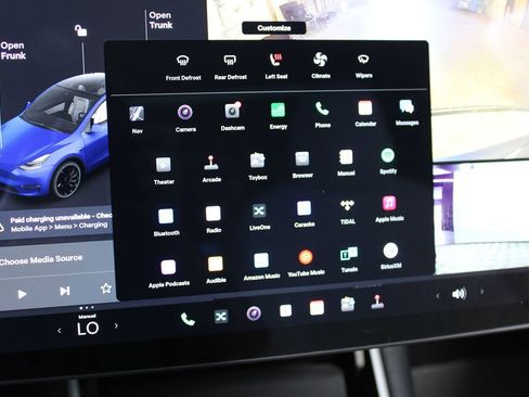 Used 2021 Tesla Model Y Performance image 23