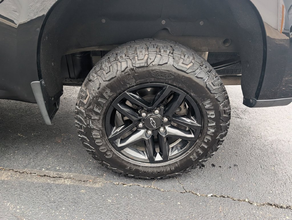 Used 2019 Chevrolet Silverado 1500 LT Trail Boss AWD/4WD image 25