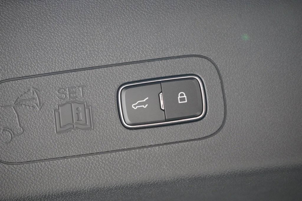 Used 2026 Lincoln Aviator Reserve AWD/4WD image 40
