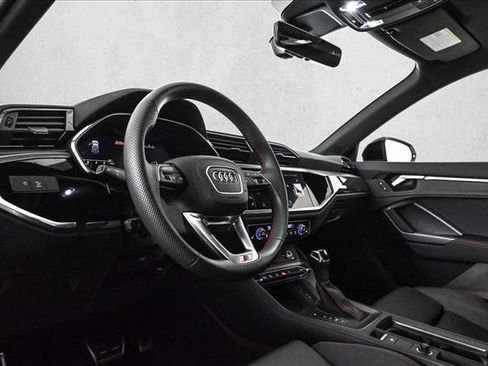 Certified 2025 Audi Q3 2.0T Premium Plus w/ Premium Plus Package image 10