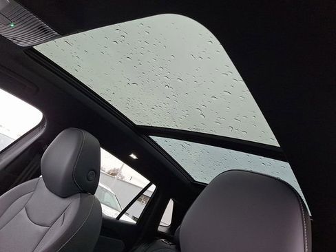 New 2026 Volkswagen Tiguan SE R-Line image 7