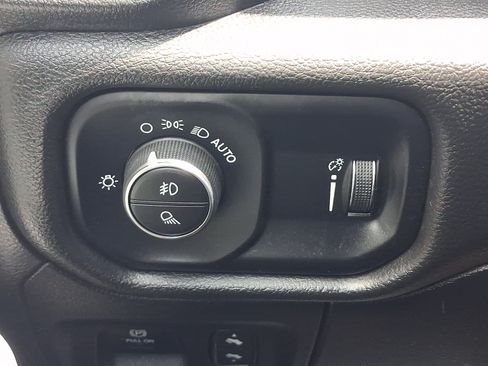 Used 2022 RAM 1500 Big Horn AWD/4WD image 28