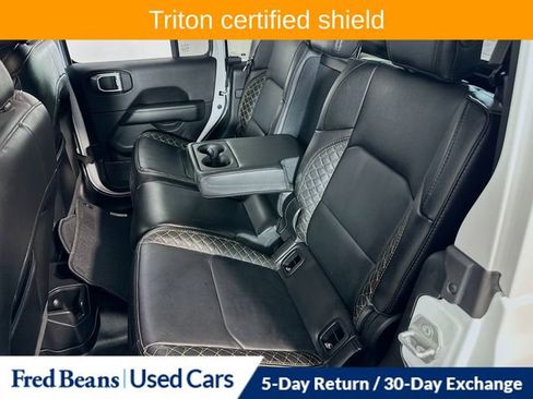 Used 2022 Jeep Gladiator Overland image 15