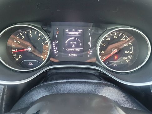 Used 2019 Jeep Compass Latitude FWD image 23