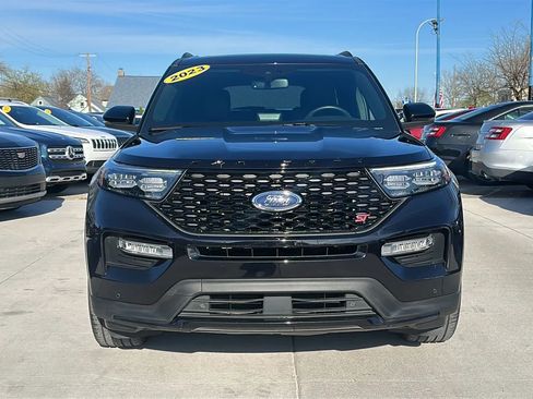 Used 2023 Ford Explorer ST w/ Equipment Group 401A image 2