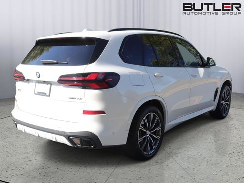 Used 2025 BMW X5 sDrive40i w/ M Sport Package image 5