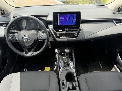 Used 2024 Toyota Corolla LE FWD image 9