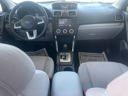 Used 2017 Subaru Forester 2.5i w/ Alloy Wheel Package image 10