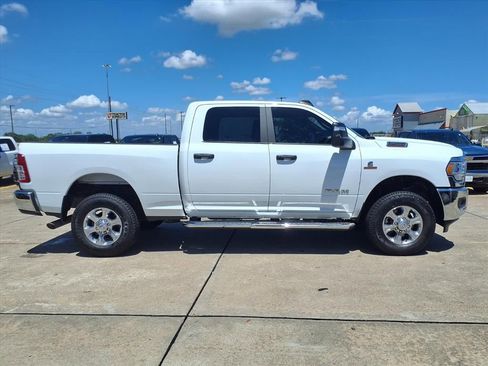 Used 2024 RAM 2500 Big Horn AWD/4WD image 8