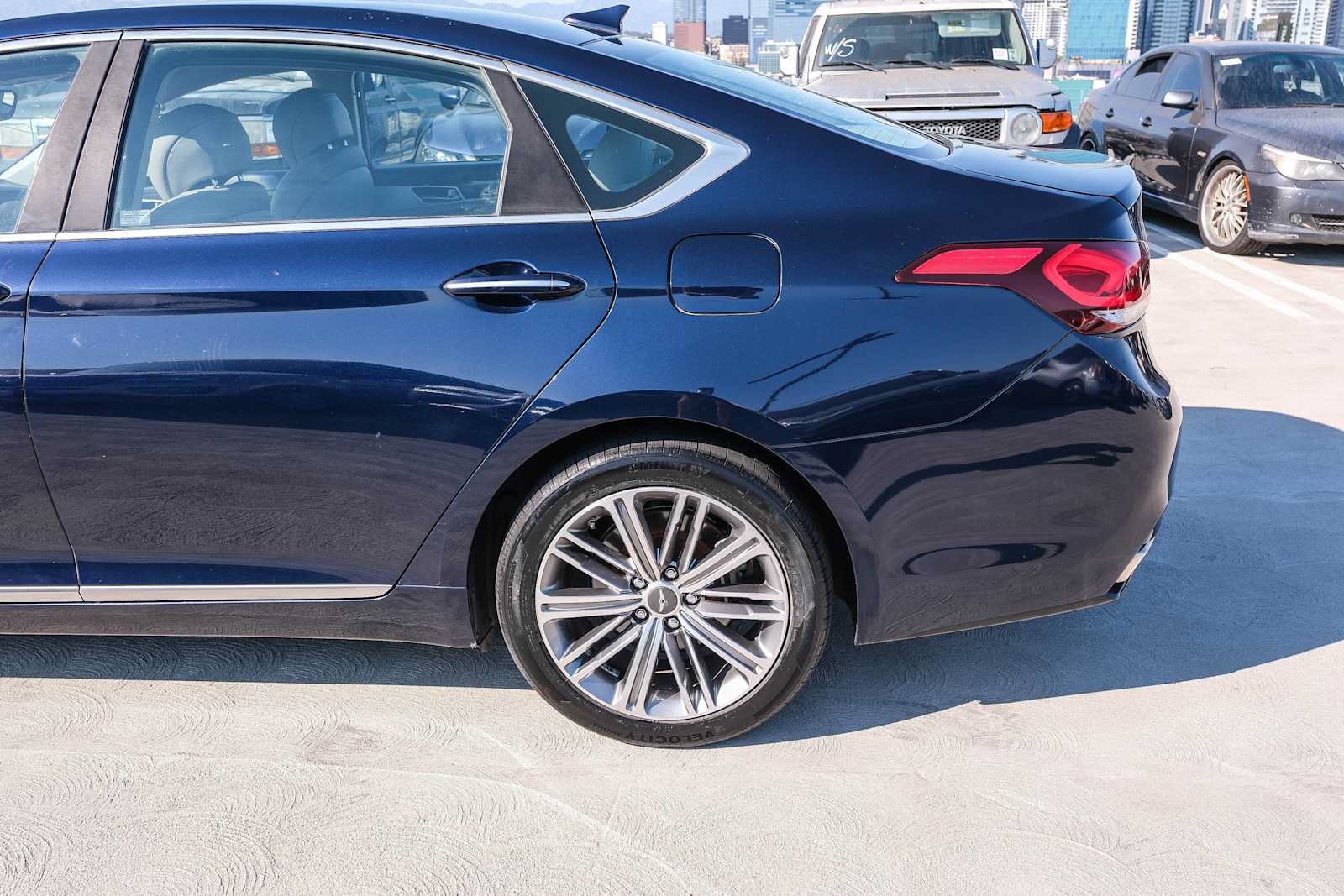 Used 2018 Genesis G80 3.8 RWD image 9