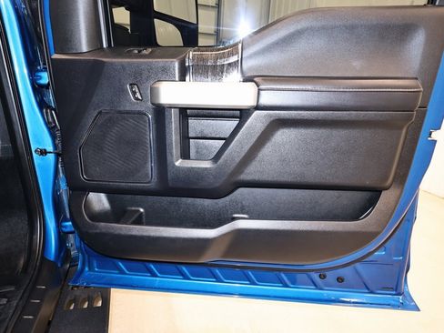 Certified 2020 Ford F350 Lariat w/ Tremor Off-Road Package image 21