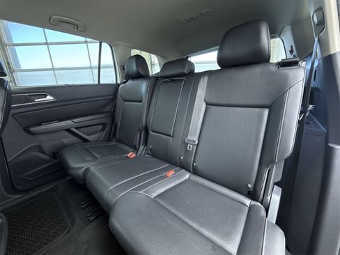 Used 2018 Volkswagen Atlas SE image 28