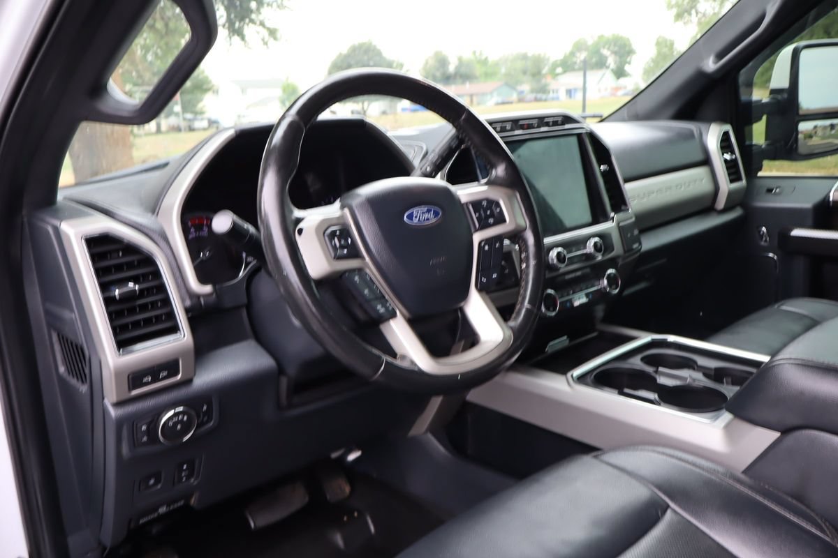 Used 2022 Ford F250 Lariat w/ Lariat Ultimate Package AWD/4WD image 15