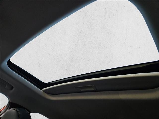 Used 2024 Chevrolet Trax ACTIV w/ Sunroof Package FWD image 15
