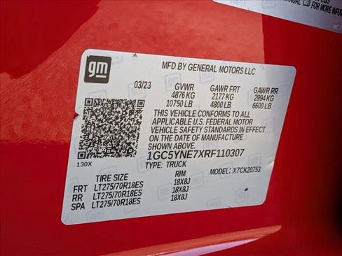 Used 2024 Chevrolet Silverado 2500 LT w/ Convenience Package image 25