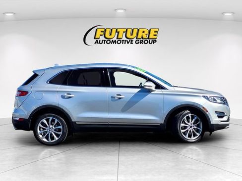 Used 2017 Lincoln MKC Select w/ Select Plus Package image 3