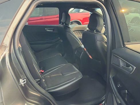 Used 2019 Ford Edge ST w/ Convenience Package AWD/4WD image 5