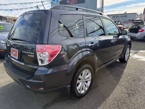 Used 2013 Subaru Forester 2.5X Premium w/ All-Weather Plus Pkg image 6