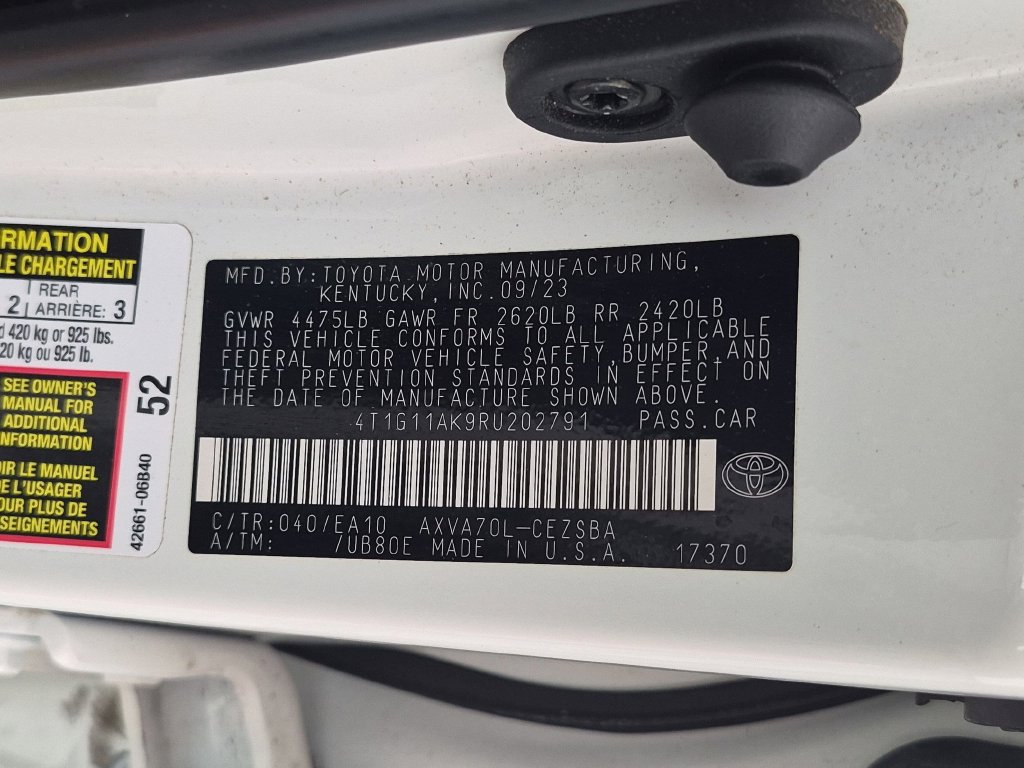 Used 2024 Toyota Camry SE FWD image 38