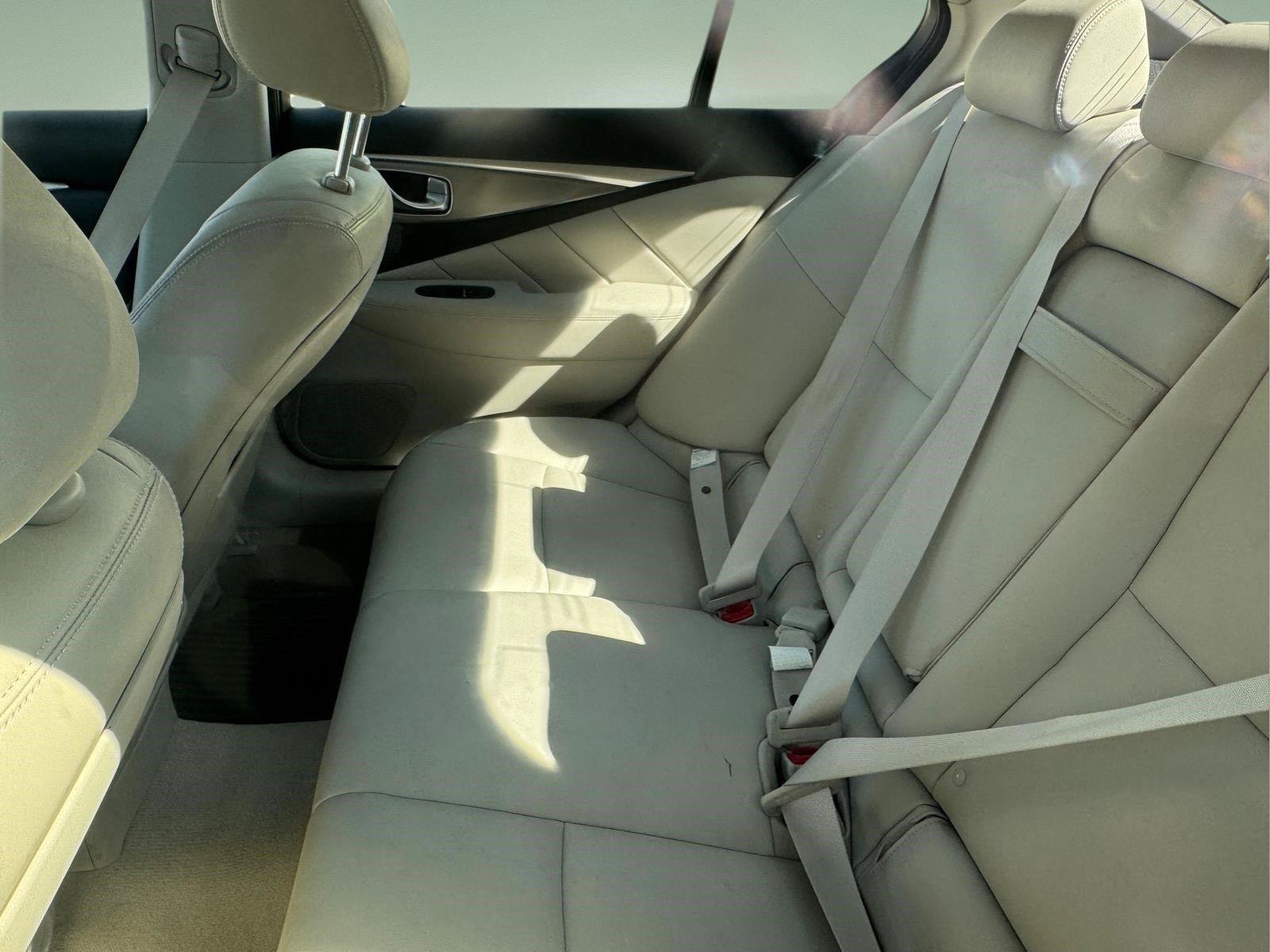 Used 2015 INFINITI Q50 Premium w/ Navigation Package RWD image 7