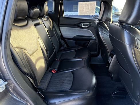 Certified 2023 Jeep Compass Latitude image 14