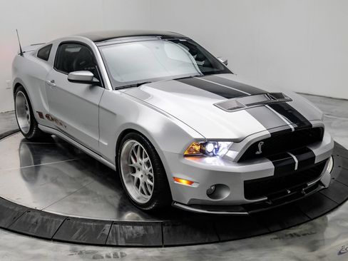 Used 2012 Ford Mustang Shelby GT500 w/ SVT Performance Pkg RWD image 29