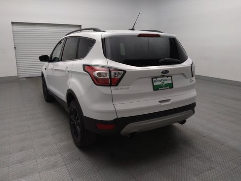 Used 2017 Ford Escape SE w/ Equipment Group 201A AWD/4WD image 6