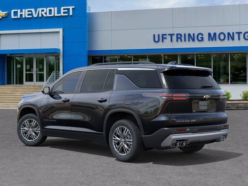 New 2026 Chevrolet Traverse LT w/ Driver Confidence Package AWD/4WD image 3