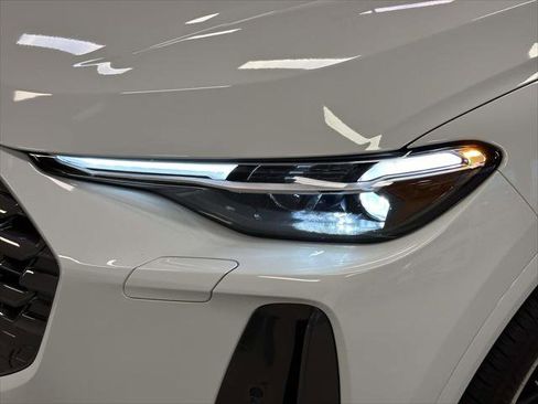 Used 2025 Audi Q5 Premium Plus image 7