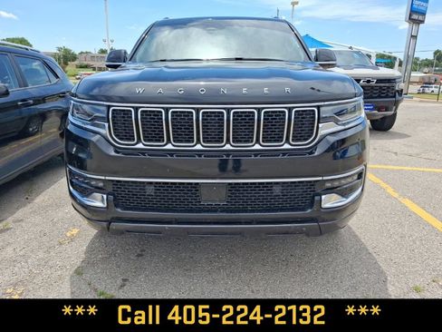 Used 2022 Jeep Wagoneer Series I AWD/4WD image 3