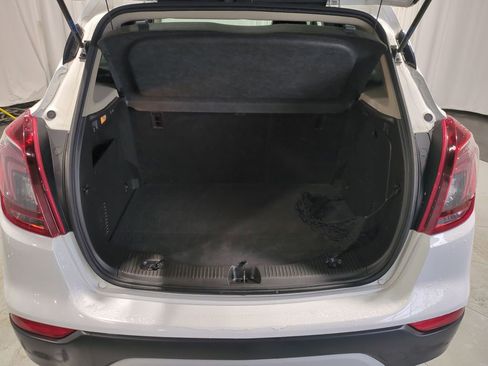 Used 2018 Buick Encore Preferred image 38