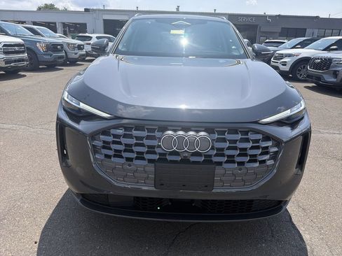 Used 2025 Audi Q5 Premium Plus w/ Premium Plus AWD/4WD image 8