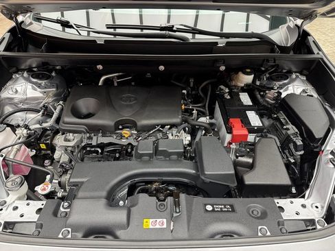 Used 2022 Toyota RAV4 XLE image 27