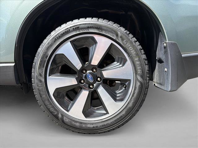 Used 2018 Subaru Forester 2.5i Limited AWD/4WD image 9