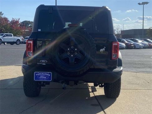 Certified 2024 Ford Bronco Black Diamond image 3