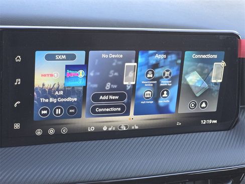 New 2026 Nissan Kicks SR w/ SR Premium Package FWD image 13