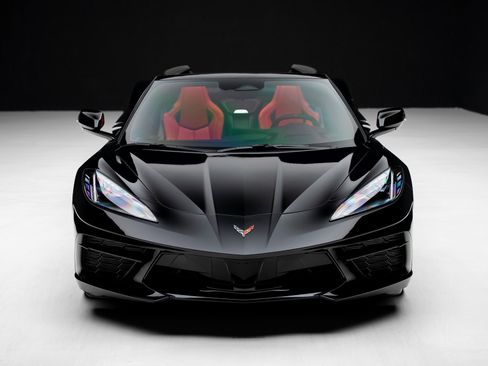 Used 2025 Chevrolet Corvette Stingray Convertible w/ 1LT image 7